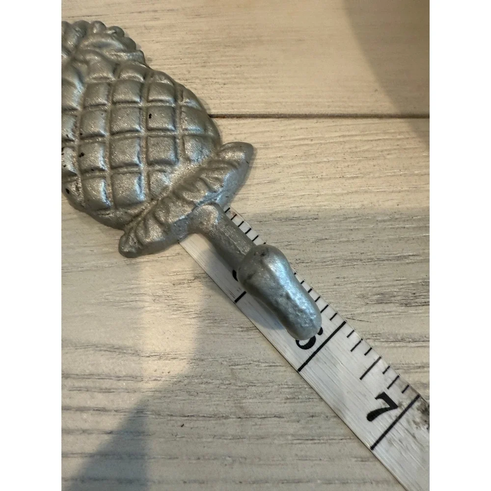 Cast Iron‎ or pewter Pineapple Wall Hook Silver Decor Tropical Nautical